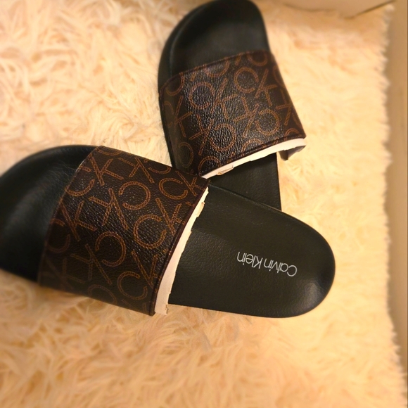 Calvin Klein Shoes - Calvin Klein Women's Athens Slide Sandal in size 5 New